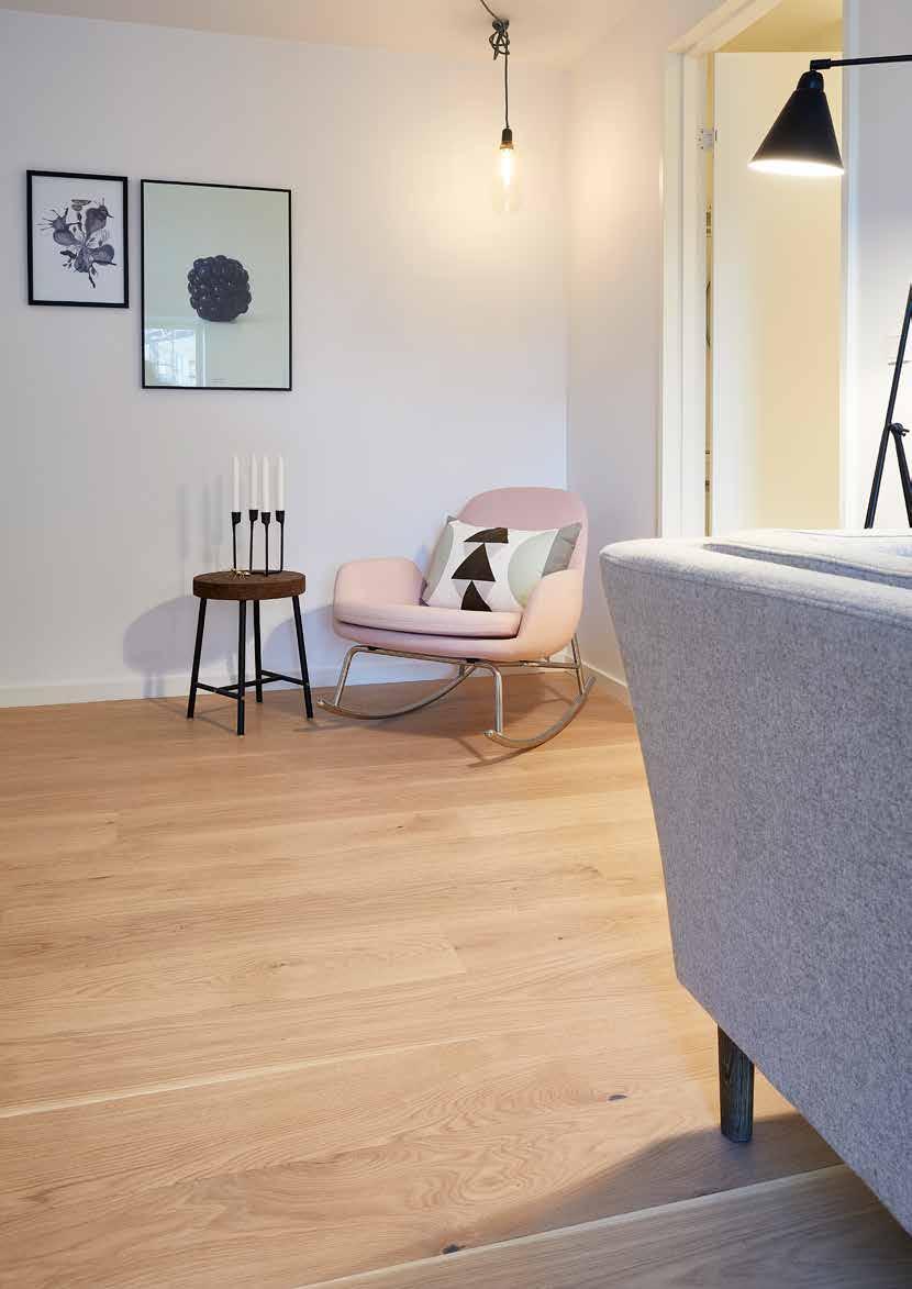 MOLAND BURGHLEY WIDEPLANK / EK, MATTLACK PAVÉ VIT, CLASSIC MOLAND GOLV