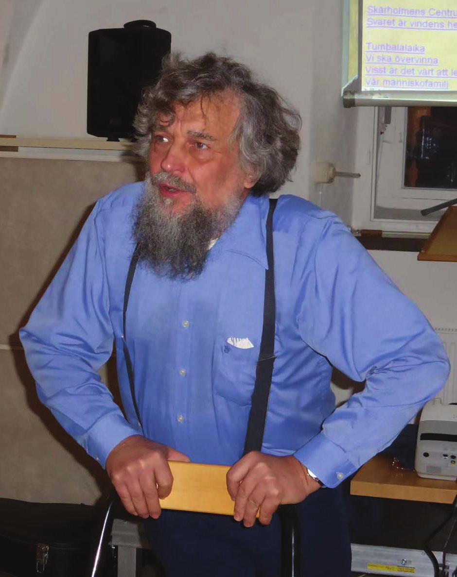 Tillsammans med en kamrat gav han sig ut på något olagligt, att oskadliggöra tobaksreklam. Det var redan 1966, snart 50 år sedan.