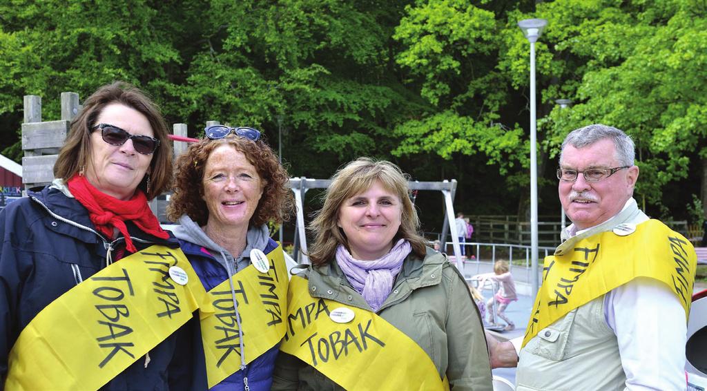 På bilden här ser vi från vänster Lena Ernst Lagergren (Social resursförvaltning), Mimmi Björkeryd (Hälsoäventyret Tigern), Maria Martini (Tobakssamordnare i Göteborgs stad) och Per Haglind, känd som