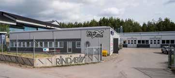 säkerställa att de inte avger RF-brus so stör elektronik/radio Laporna placeras på ett vibrationsbord so vibrerar ed en konti nuerlig g-kraft på 25,6 G under 4 tiar för att testa att de uppfyller