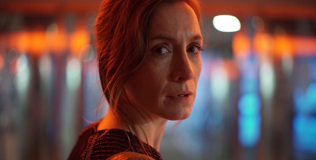Aniara En filmhandledning från Svenska Filminstitutet Rek för gymnasiet När Harry Martinsons diktverk blir film är det med klimatkrisen som ackompanjemang.