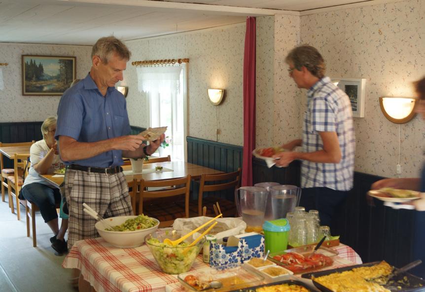 Stöd oss Stöd oss i arbetet att förverkliga visionen om ett undervisningscenter i Varnhem! Skänk en gåva till verksamheten på plusgiro 64 67 35-1.