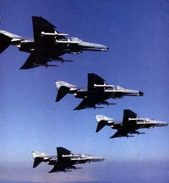 37 inom ett större geografiskt område. I operation Desert Storm flög F-4G direkt stöd och i princip alla uppdrag var av sådana längd att de krävde lufttankning.