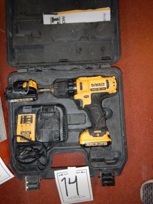 00 kr exkl moms Skruvdragare DeWalt