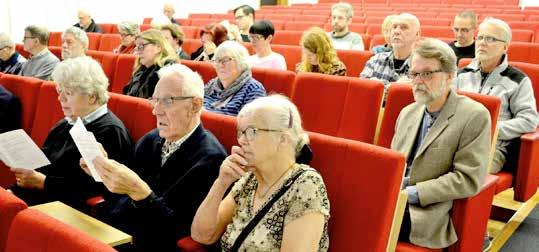 Puggehattens årsmöte 2018 Text: Per Magnuson Som vanligt var vårt årsmöte välbesökt. Ett trettiotal entusiastiska Puggehattar hade mött upp för att delta på mötet med efterföljande lunch och föredrag.
