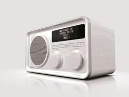 Tävling xxxxx Vinn läcker internetradio! 5 17 32 OXX Classic internetradio Med den här läckra, vita, internetradion har du kontakt med över 6 500 internet-radiosystem.