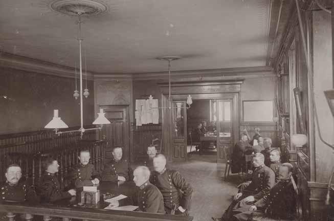 POLISSTATIONEN PÅ NEDRE BOTTEN I HUS 1 ÅR 1896.
