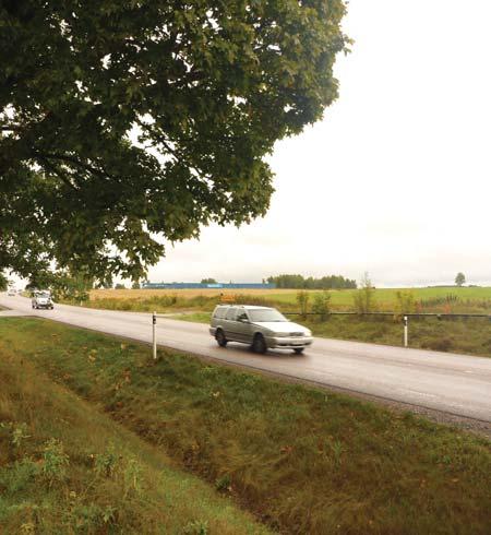 70 i korsningen med Gruvkarlbyvägen.