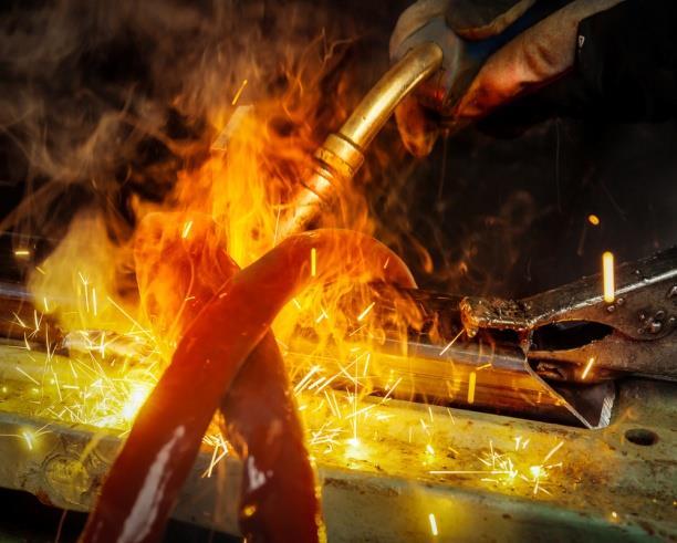 SAFE-FIRE SLEEVE & SAFE-FIRE WRAP Safe-Fire Sleeve och Safe-Fire-Wrap är våra brandsleeves, som tål mycket höga temperaturer. De är producerad av snott glasfiber med silikongummi beläggning.