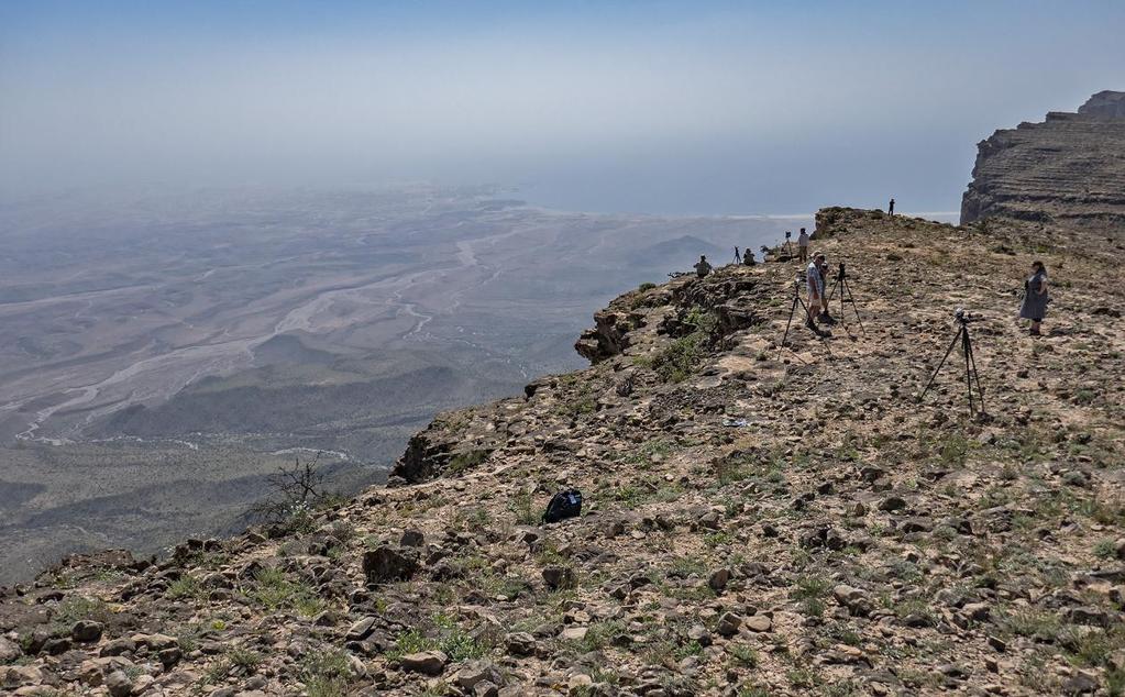 Fina vyer från Jabal Samhan, där vi skådade klippörn. Foto: Curt Johnsson INLEDNING En art man gärna vill se när man åker till södra Oman är klippörn.