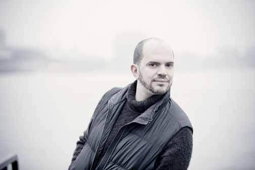 Kirill Gerstein Pianisten Kirill Gerstein har en repertoar som omfamnar det mesta från Bach till Adès (uruppförandet av en ny pianokonsert).