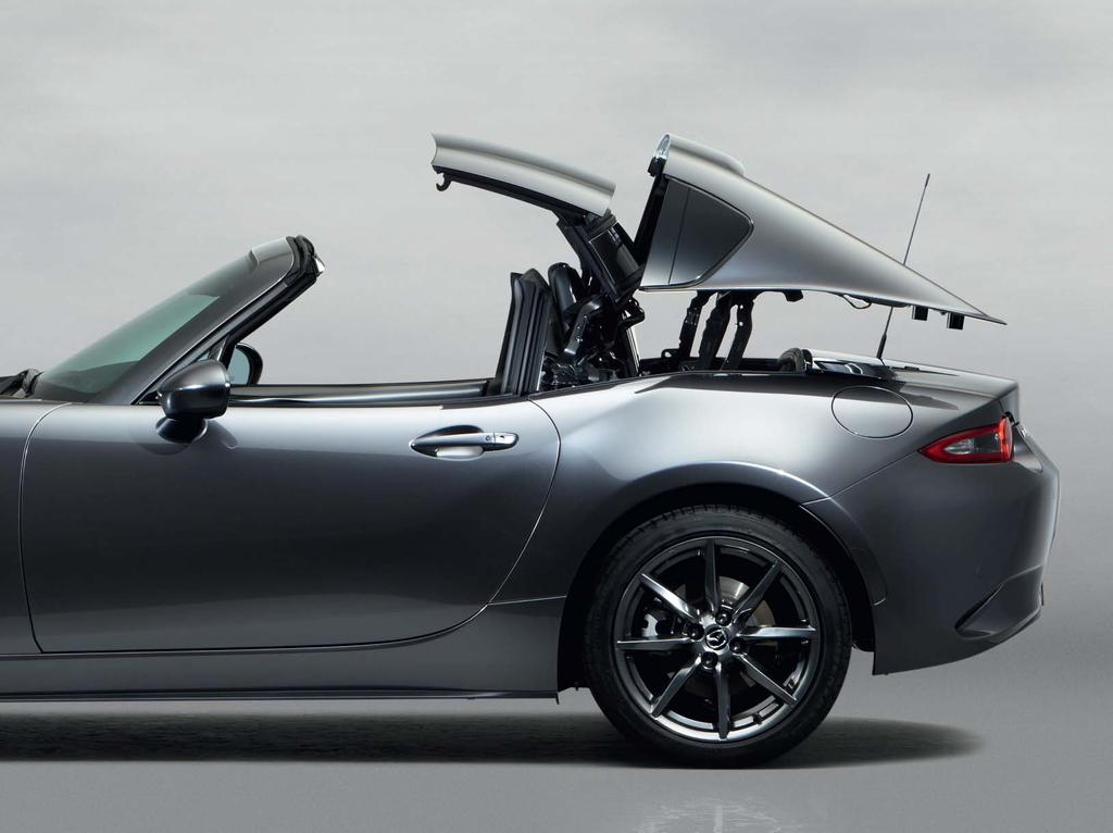 LED-BAKLJUS EN SANN KÖRUPPLEVELSE Mazda MX-5 RF har en fällbar,