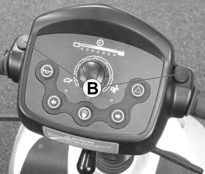 Invacare Leo 4. 8. Byt ut användarkonsolen. 9. Montera delarna i omvänd ordning. 10. Testa alla funktioner. 5. 6. 7. Ta bort pluggarna från backspegelsfästet B eller backspegeln, om tillämpligt.
