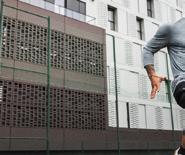UNDER ARMOUR CHARGED ROGUE Neutral sko för löparen som vill ha stöd, flexibilitet och mångsidighet. Ovandel i Microthread ger god andningsförmåga och torkar snabbt.