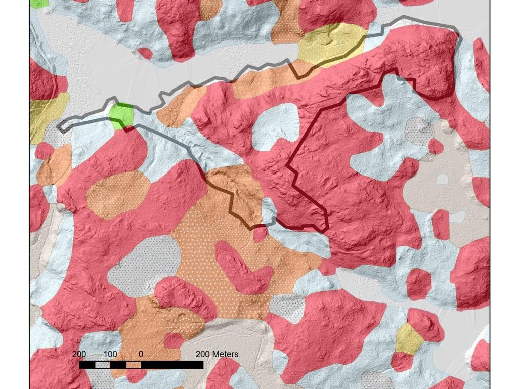 Geologiska bevarandevärden Bergrunden består av granit som delvis är porfyrisk eller gnejsig i sin utformning. Jordarterna är omväxlande.