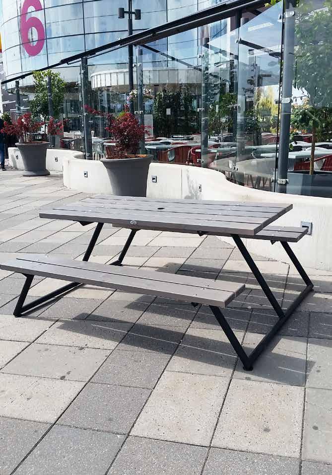 Picnic Stockholm En modern version av en klassisk rastmöbel i absolut toppkvalité! Stålstativ med extra kraftiga rör gör bordet mycket stabilt.