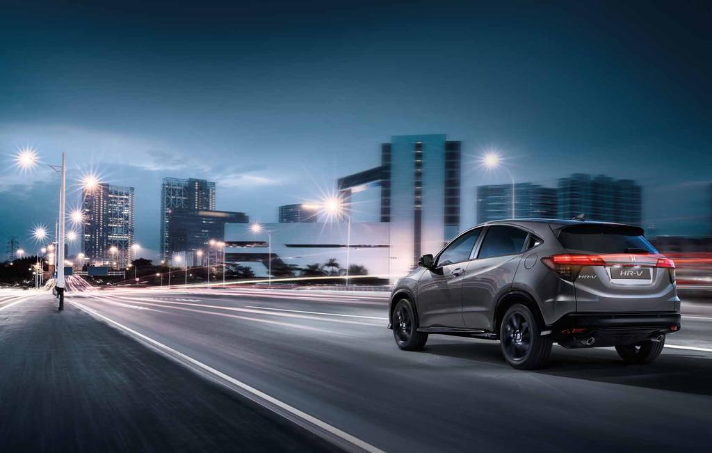 NYA HR-V SPORT Nya HR-V Sport är djärv och självsäker.