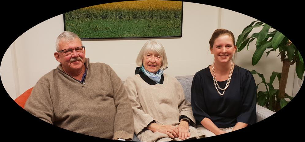 5 Valberedningens julinformation Alla bostadsrättsföreningar i HSB har en styrelse och en valberedning. I vår valberedning ingår Ulf Ekman, Anne-Marie Wennström, Lina Gerdin och Fred Kjellson.