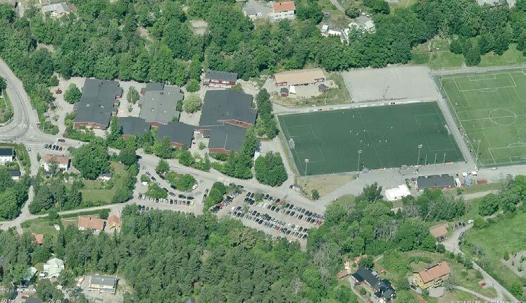 8 (10) Bild 1. Lokalisering av 5 förskoleavdelningar på Boo Gårds skola Barn som ska till förskolan idag lämnas och hämtas av föräldrar som följer barnen till förskolan.