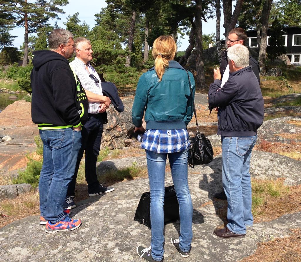 Sörmlandskretsen deltar i Nyköpings kommuns diskussioner om toatömning I mitten av juni 2014 åkte två representanter för kommunens miljöförvaltning tillsammans med Staffan och Ann Mari ut för att