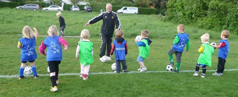 Ledare Fotbollsskolan Tränare Ralf Borgman Tränare Jan Ohlsson Tränare Linn Olsson Tränare vår Johanna Hansson Tränare vår