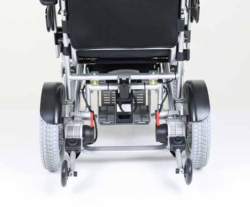 Transport och förvaring En hopfälld stol kan läggas i bagaget på en bil eller ställas in i en garderob.