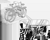 Innan cykeln ställs på plats måste cykelhållarna för nästa cykel fällas ut om det behövs. 2. Vrid alltid pedalerna i lämpligt läge innan cykeln ställs på plats. 3.