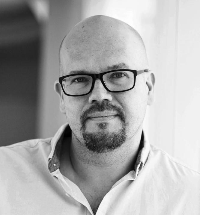 Förutom revision av stora och medelstora noterade och onoterade svenska såväl som internationella företag inom olika branscher, däribland Media and Telecommunications, har Kerstin en omfattande