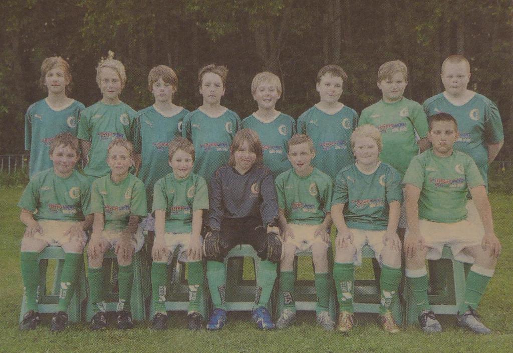 Färnäs SK P 98-00. Bakre raden fr.v.