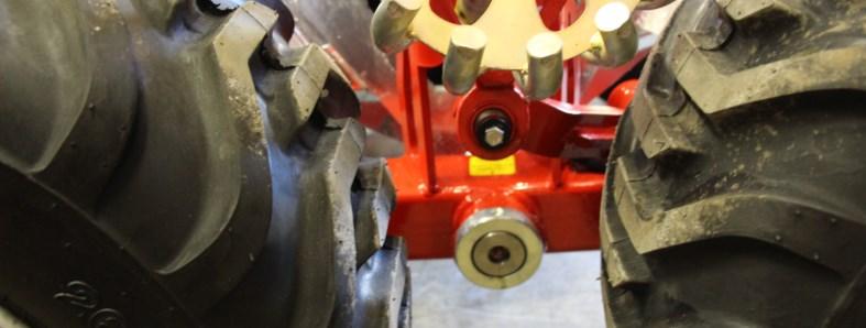 Lagringen ska smörjas var 100:e körd timma. The bearing must be lubricated every 100 hours run.