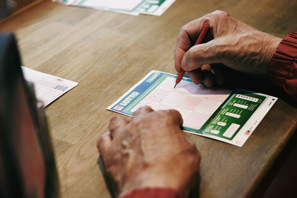 9 Gävleborgs län Under det första kvartalet fick Gävleborgs län tre miljonvinster till ett sammanlagt värde av drygt 6,1 miljoner kronor. Två av vinsterna kom via Lotto och en via Klöver-Triss.