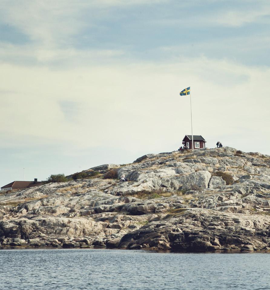 SOCIALA KANALER: Instagram: @kajkantenvrango Facebook: Kajkanten Vrångö Instagram: @pensionatskaret Facebook: Pensionat Styrsö Skäret LOTSUTKIKEN Vrångös gamla lotsutkik är väl värt ett besök.