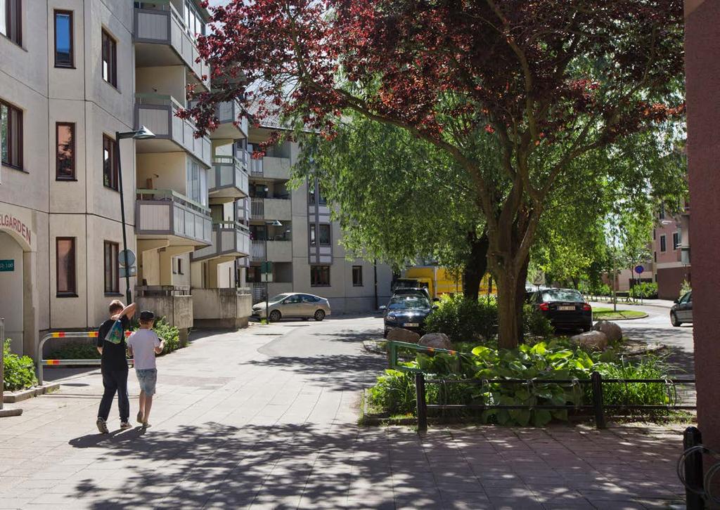 medfinansiering till Citybanan, bussterminalen vid Slussen, utbyggnad av tunnelbanan i enlighet med Stockholmsöverenskommelsen samt 23 mnkr till förstärkning och förnyelse av elnätet i