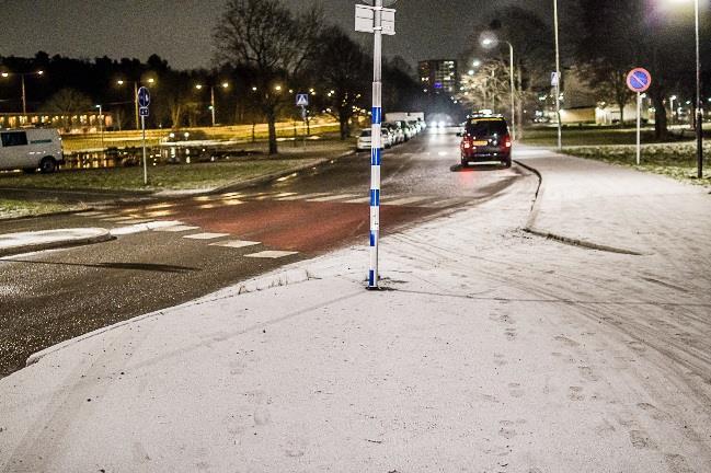 (längst ned till vänster) och lätt regn (längst ned till höger).