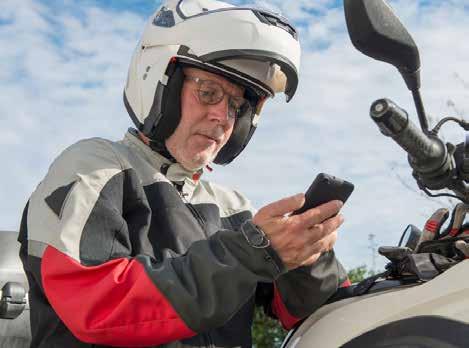 Motorcyklister är också oskyddade trafikanter Foto: Shutterstock, Philipimage Motorcykeln är viktig för många äldre.