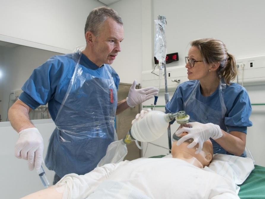 Scenario nr 2 MIG-Sökning-patient med resp & cirk svikt Förberedelse tid 5-10min Förväntad handling Minst 2 läkare intubationsvana vid intubation på IVA