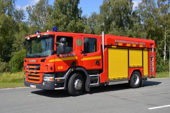 7(9) Brandbilar i Hjältevad 2 43-6510 Släckbil Bil: Scania P340 LB 4x2 Årsmodell: