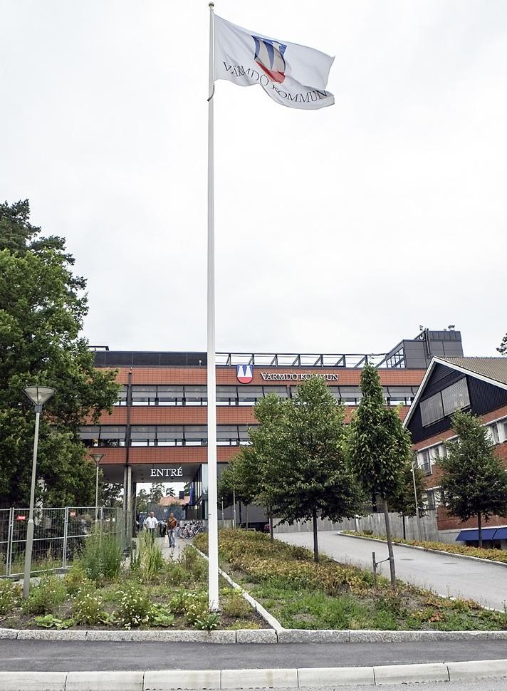 I kyrkovalet görs val till tre olika nivåer: Kyrkofullmäktige, lokalt Stiftsfullmäktige, regionalt Kyrkomötet, nationellt Här finns likheter med de allmänna valen till kommun, landsting och riksdag
