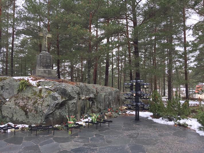 Ny enhetlig begravningsavgift från 2017 Från och med 1 januari 2017 kommer det vara en gemensam begravningsavgiftssats för alla som bor inom de områden där Svenska kyrkan sköter