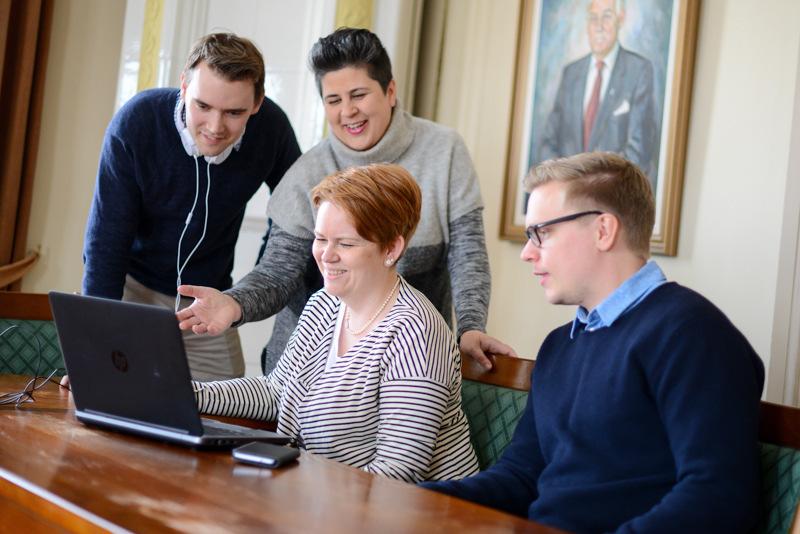 6 personalbokslutet är att ge en helhetsbild av personalstrategin, personalmängden och strukturen, personalens arbetsinsats, sjukfrånvarofrekvensen, personalkostnaderna, företagshälsovården,