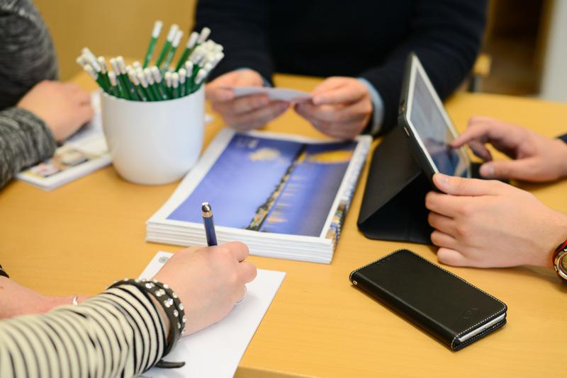 9 2.2 Ordinarie anställda Nedan i tabell 3 beskrivs antalet ordinarie anställda på heltid och deltid per 31.12.2017, samt nedan ett sammandrag av perioden 2009-2016.