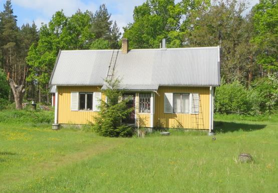 Ett av torpen utmed gamla landsvägen