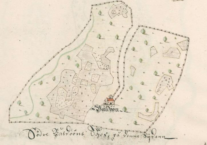 På kartan från 1655 syns det historiska bebyggelseläget och den svängda vägen ut