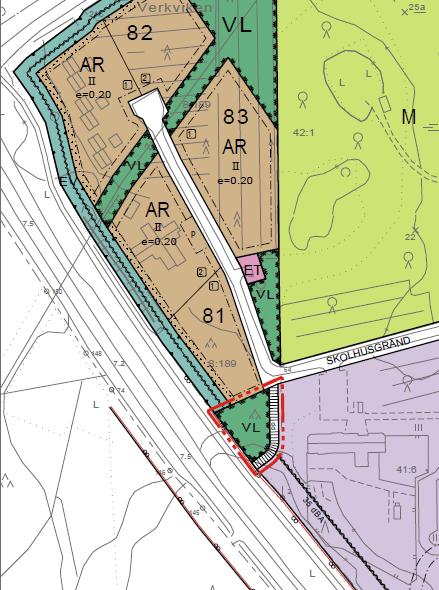 kvarter 81 och 82. Under höranderundan framkom att placeringen inte är lämplig på grund av närheten till bostadsbyggnaderna i kvarter 82.