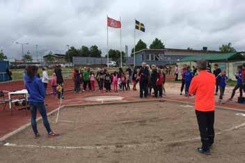 147 anmälda (2015=240, 2014 = 167, 2013 = 242) 319 starter (2015=331, 2014 = 362, 2013 = 570) GöteborgsVarvets start 2016. Foto Nosimo/Rebecca.