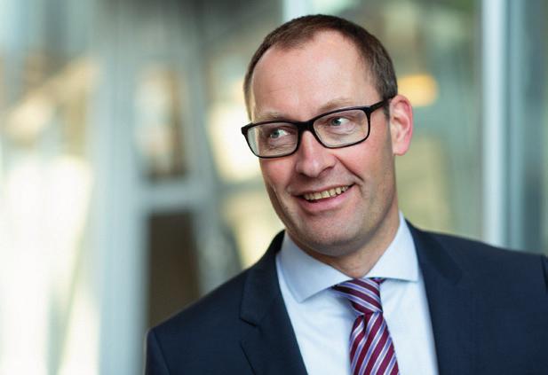 Vårt beslut att bygga en starkare kommersiell plattform tillsammans med resultaten från våra kliniska studier och lansering av nya produkter gör att vi från och med 2020 räknar med en årlig