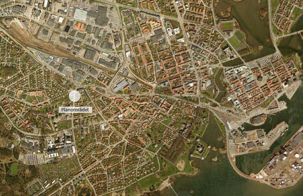 Upprättad 2018-06-20 2017-3408 6(45) Syfte med detaljplanen Syftet med detaljplanen är att skapa förutsättningar att förtäta bebyggelsen längs Stensbergsvägens norra del med bostäder och med