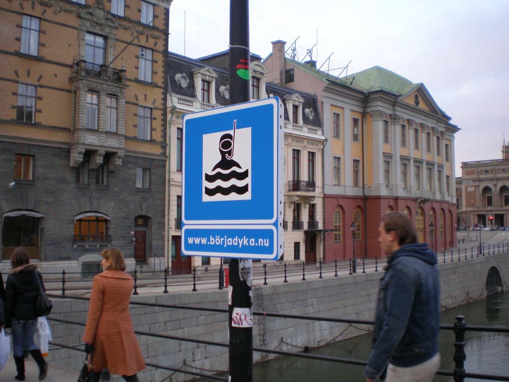 istället för vad vi inte gör. Dock menar en av respondenterna att det faktiskt oftast är det negativa som väcker starka känslor, vilket gör att kampanjen kan uppmärksammas mer.