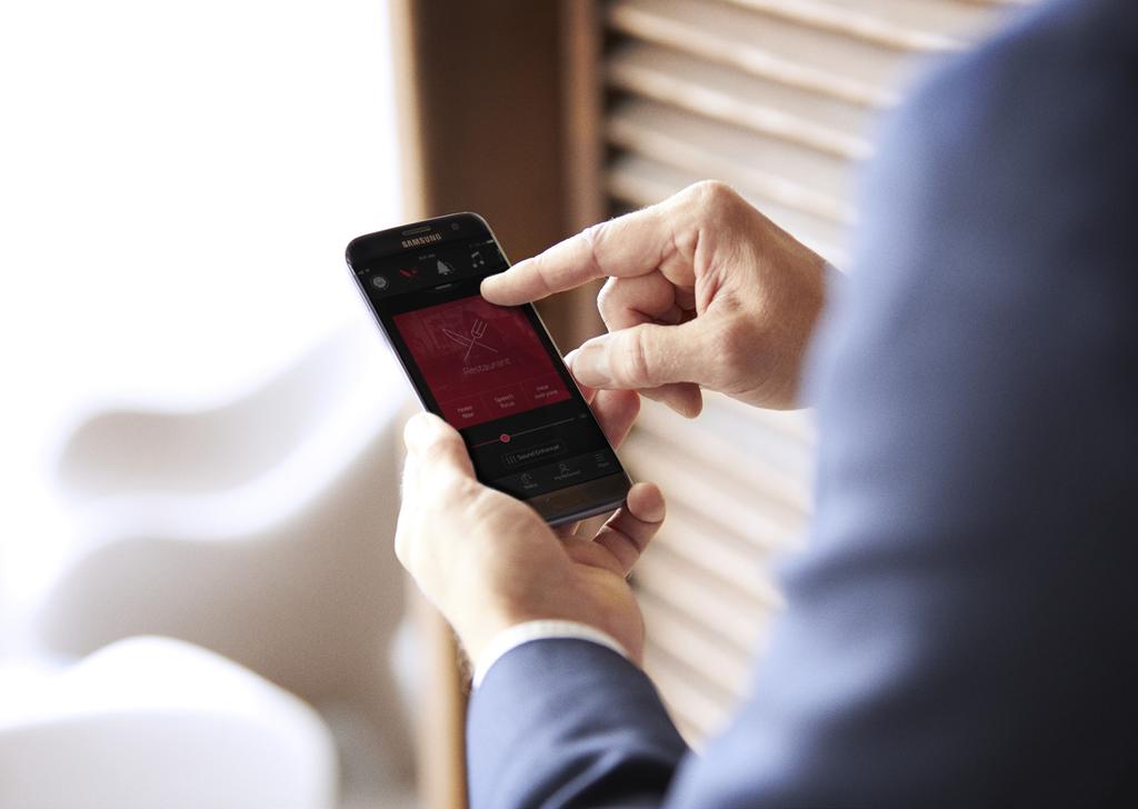 Content Kompatibilitet: Hörapparater och mobilenheter...4 Komma igång med din iphone, ipad eller ipod touch...6 Parkoppla med dina ReSound Smart Hearing hörapparater... 6 Streama ljud...10 Ljudkoppling.