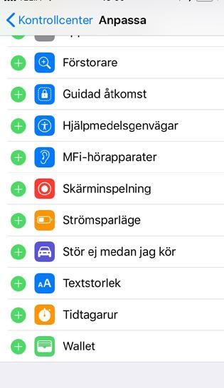 Åtkomst till grundläggande volym- och programstyrning (svep uppåt) Genom att svepa uppåt från skärmens nederkant kan du se Apples kontrollcenter för enheter.